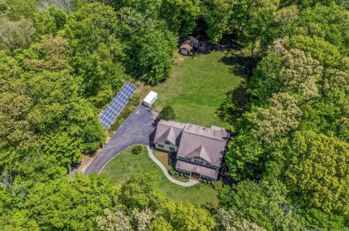12 Ridgetop Ln, North Branford, CT 06471 exterior
