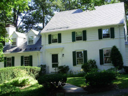 63 Burdean Rd, Newton, MA 02459 exterior