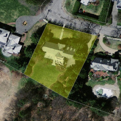 170 Dartmouth St, Newton, MA 02465 aerial view
