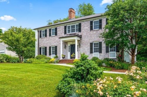 193 Bristol Rd, Wellesley, MA 02481 exterior