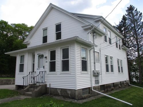 16 Wisteria St, Worcester, MA 01604 exterior