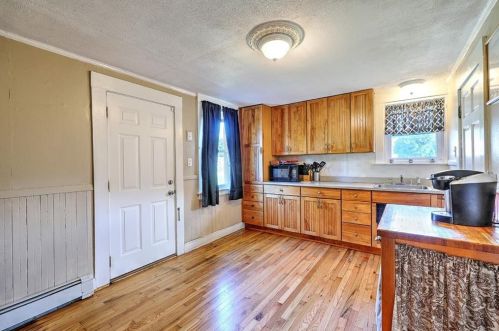 290 George Arden Ave, Warwick, RI 02886 exterior