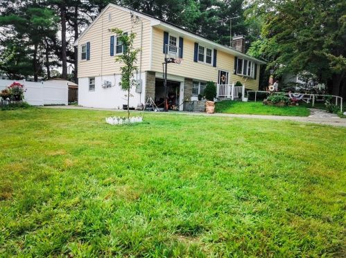 47 Duston Dr, Methuen, MA 01844 exterior