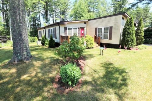 27 Pipers Way, Carver, MA 02330 exterior