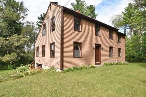 230 Manchaug Rd, Sutton, MA 01590 exterior