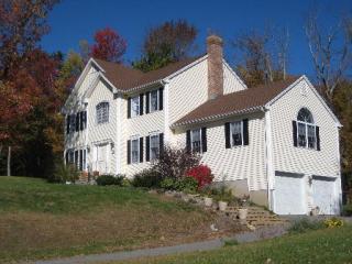 32 Falcon Ridge Rd, Torrington, CT 06790 exterior