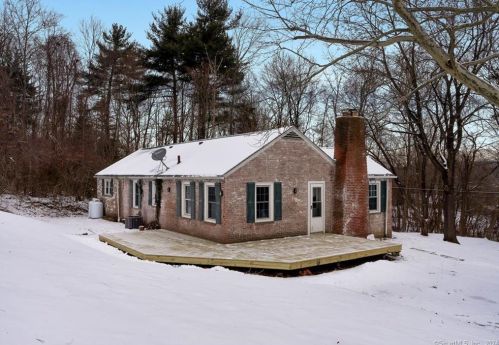 34 Four Story Ln, Torrington, CT 06790 exterior