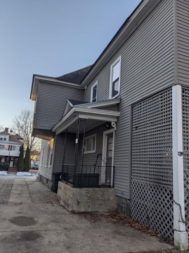 12 Courtland St, Nashua, NH 03064 exterior