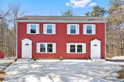 42 Blueberry Ln, Gray, ME 04039 exterior