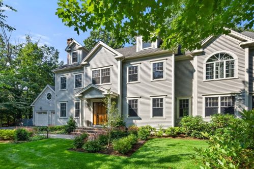 21 Neshobe Rd, Newton, MA 02468 exterior