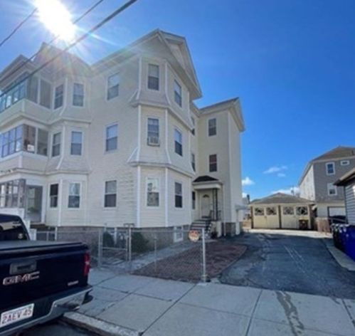 67 Barnes St, Fall River, MA 02723 exterior