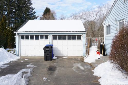 45 Dower Rd, Wapping, CT 06074 exterior