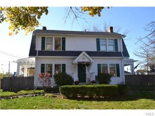 385 Brewster St, Bridgeport, CT 06605 exterior