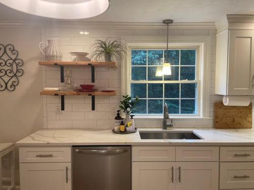 14 Ashkins Dr, Mendon, MA 01756 exterior