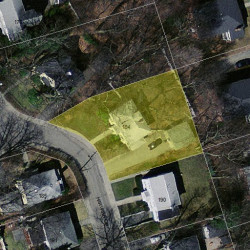 184 Harvard Cir, Newton, MA 02460 aerial view