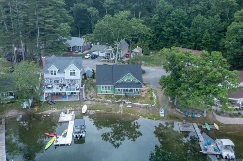 4 Lawton Ln, Killingly, CT 06241 exterior