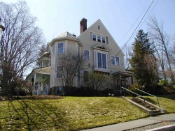 5 Birch Hill Rd, Newton, MA 02465 exterior