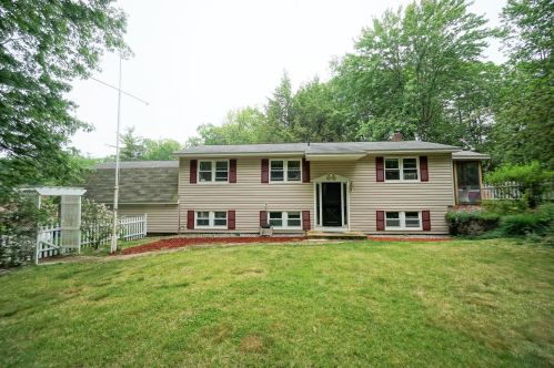 102 Allen Rd, Concord, NH 03304 exterior