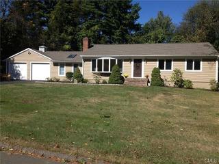 10 Laurie Rd, Bridgeport, CT 06611 exterior