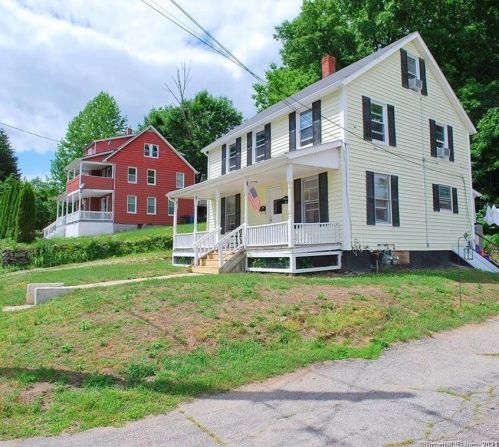 17 Carpenter St, Norwich, CT 06360 exterior