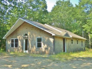 24 Glacier Way, Sedgwick, ME 04676 exterior