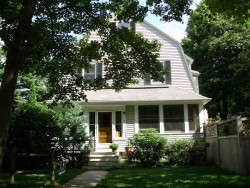 4 Eden Ave, Newton, MA 02465 exterior