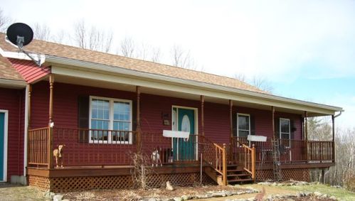 182 Cherry Tree Ln, Madonna, VT exterior