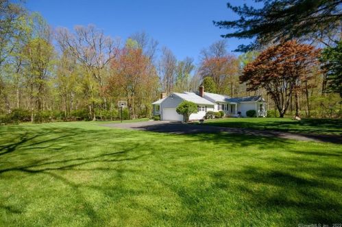 89 Forest Ln, Wilton, CT 06897 exterior