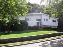 34 Cottonwood Rd, Newton, MA 02459 exterior