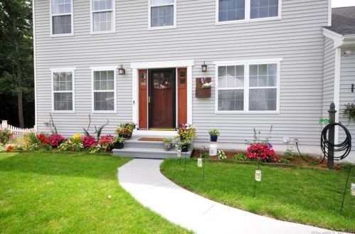 18 Arbor Ridge Rd, Torrington, CT 06790 exterior