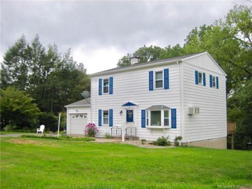 8 Edwards Rd, Portland, CT 06480 exterior