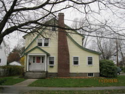 7 Freeman St, Newton, MA 02466 exterior