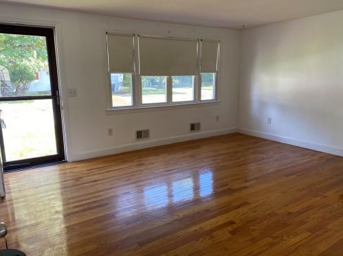67 Griffin Dr, Warwick, RI 02886 exterior