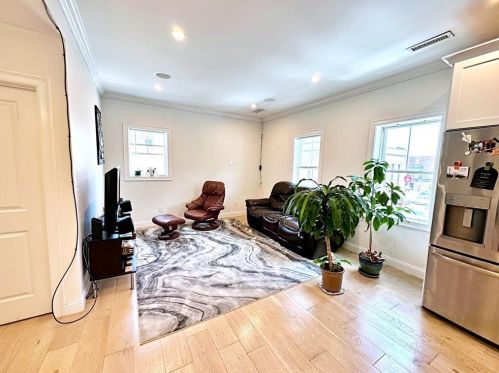 111 Maverick St, Boston, MA 02128 exterior