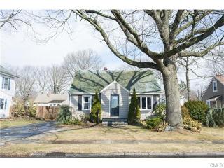 246 Housatonic Dr, Milford, CT 06460 exterior