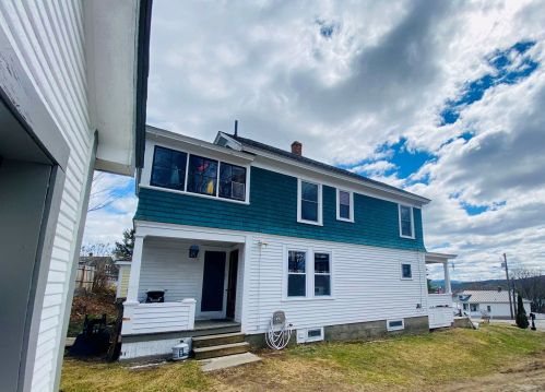 17 Columbus Cir, Newport, NH 03773 exterior