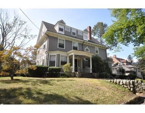 74 Wollaston Ave, Arlington, MA 02476 exterior