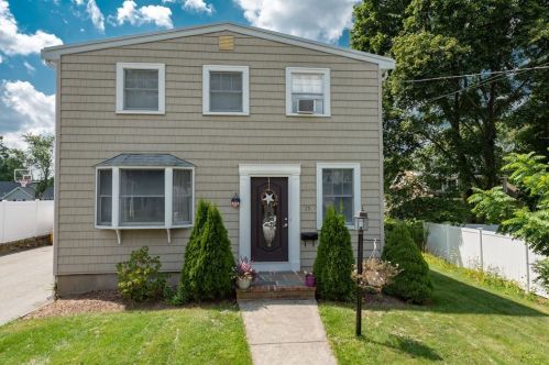 15 Coolidge Ave, Weymouth, MA 02188 exterior