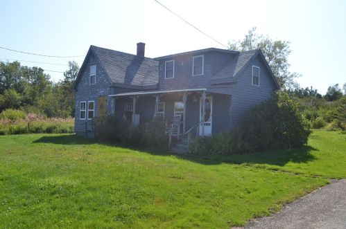 1309 Port Rd, Bucks Harbor, ME 04655 exterior