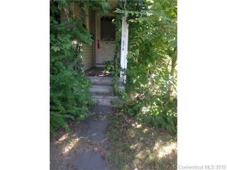 674 Wolcott Hill Rd, Hartford, CT 06109 exterior