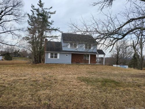 7 Thomsen Farm Rd, Brookfield-Center, CT 06804 exterior