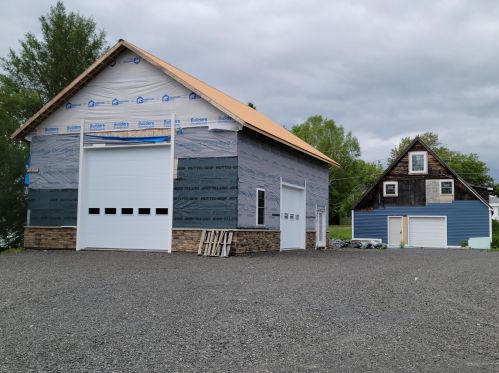 20 Phair St, Presque Isle, ME 04769 exterior