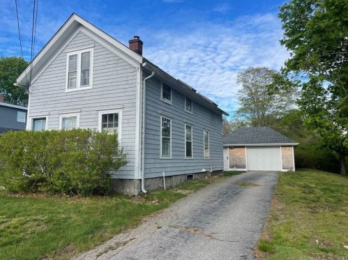 67 South Rd, Groton, CT 06340 exterior