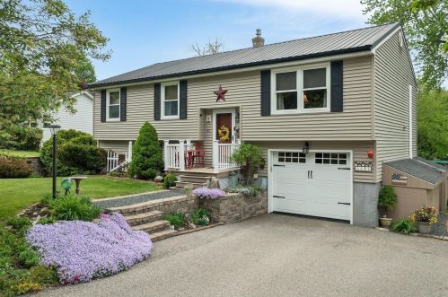 151 Morrill St, Laconia, NH 03249 exterior