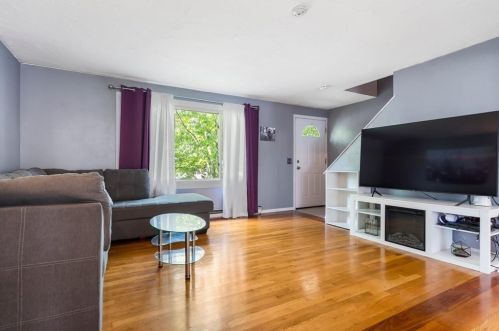 163 Wedgewood Rd, Worcester, MA 01602 exterior