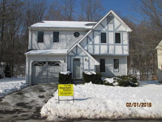 137 Cinnamon Rd, Milford, CT 06461 exterior