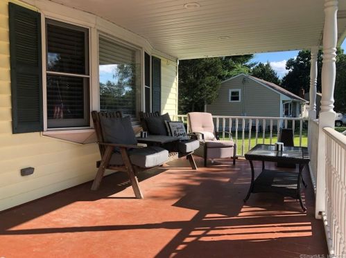 36 Peach Tree Ln, Wapping, CT 06074 exterior