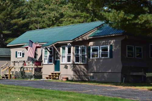 209 Parker Rd, Carroll, NH 03598 exterior