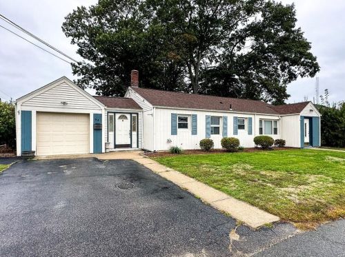64 Longue Vue Ave, North Providence, RI 02904 exterior