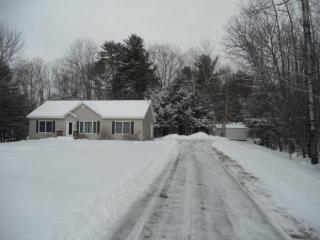 2 Potter Rd, Belmont, NH 03220 exterior